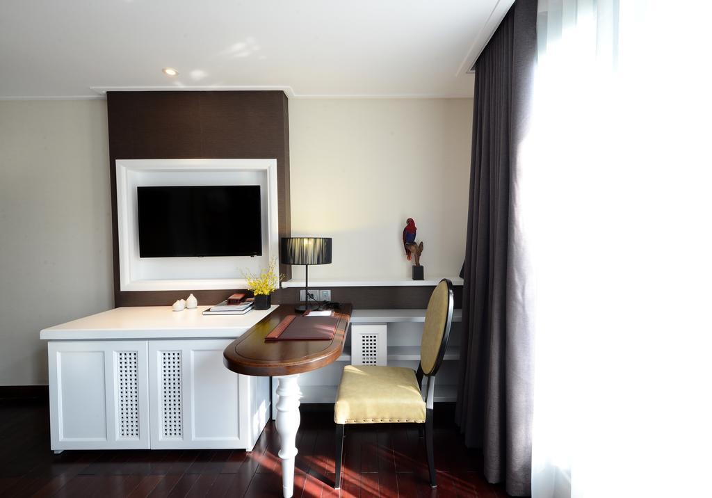 Отель The Chi Boutique 4*
