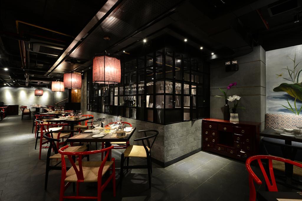 Отель The Chi Boutique